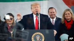 特朗普總統在"為生命遊行"活動上發表講話。(2020年1月24日)