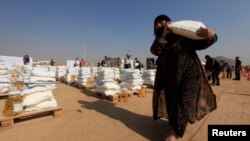 逃出摩蘇爾居民在東部難民營。