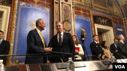 美國國防部代理部長沙納漢2019年5月8日到國會作證（美國之音黎堡）