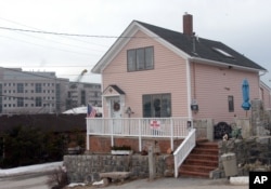 美国康州新伦敦市居民凯露的家 （2005年2月8日）