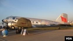 道格拉斯DC-3/C-47從美國飛抵莫斯科參加航展