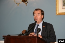 美国联邦众议员罗伊斯 (美国之音钟辰芳)