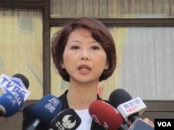 台灣執政黨民進黨立委陳亭妃(美國之音張永泰拍攝)