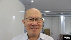 香港时事评论员林和立教授 （美国之音记者申华拍摄）