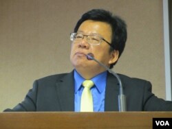 台湾在野党民进党立委李俊俋（美国之音张永泰拍摄）