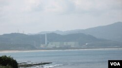 台灣東北部沿海貢寮附近的核四電廠(美國之音申華拍攝)