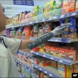 When the brain sends an electrical nerve impulse to electrodes placed on the muscles, the electrodes activate the prosthetic arm or hand to move accordingly.