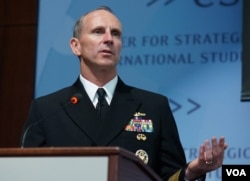 美国海军作战部长乔纳森 •格林纳特（美国之音 赵江拍摄）