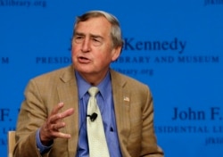 哈佛大學教授格雷厄姆·埃里森(Graham Allison)在波士頓的一次活動中講話（2013年2月5日）