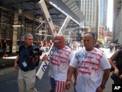 反對興建伊斯蘭文化中心的塔可曼尼塔可斯