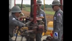 受地缘政治影响，美国石油开发剧增