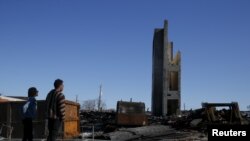 В апреле 2015 года западный Балтимор охватила вспышка насилия, в результате беспорядков сожгли баптистскую церковь