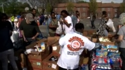 2015-05-05 美國之音視頻新聞:志願者協力援助巴爾的摩暴亂受害者