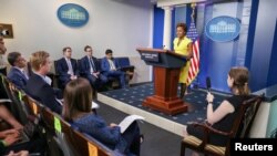 Первый заместитель пресс-секретаря Карин Жан-Пьер