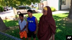 美国爱达荷州博伊西市一座难民公寓楼的居民讲述袭击事件（2018年7月1日）