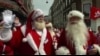 丹麦盛夏惊现世界多地圣诞老人