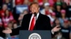 特朗普在竞选集会上讲话