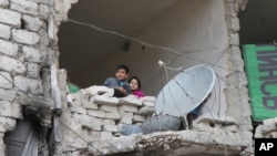 许多儿童被困在叙利亚城市阿勒颇