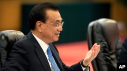 中國總理李克強2019年7月4日在北京人民大會堂會見孟加拉總理。