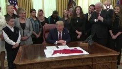 特朗普在白宮與各宗教信仰學生慶祝國家宗教自由日