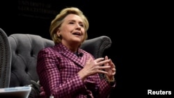 前美國國務卿希拉里·克林頓在英國接受採訪（2017年10月15日）