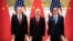 美国贸易代表莱特希泽（左）、美财政部长姆努钦（右）和中国副总理刘鹤在北京钓鱼台国宾馆举行美中高级别贸易谈判前合影。（2019年2月14日）