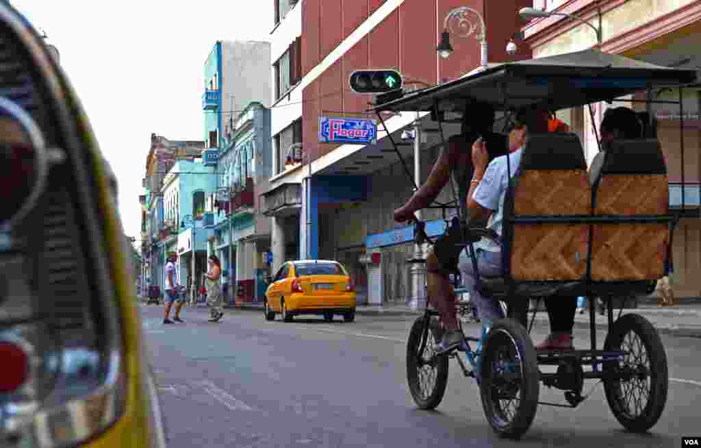 古巴哈瓦那街头一景 （美国之音/泰勒）