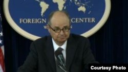 美国驻阿富汗与巴基斯坦特别代表詹姆斯•多宾斯(外籍记者中心)