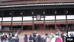 京都各大寺廟是吸引中國遊客的主要景點(美國之音歌籃拍攝)