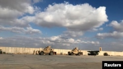 Американские военные на базе ВВС Айн аль-Асад в провинции Анбар, Ирак (13 января 2020 г.)