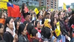 昂山素姬抵達闊別24年的英國