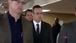 2014-04-08 美國之音視頻新聞: 南非“刀鋒跑者”星期二繼續出庭作證