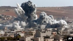 10月22日美國領導的聯軍空襲科本尼。