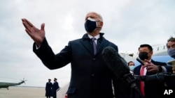 美國總統拜登在安德魯斯空軍基地對媒體發表講話（2021年2月19日）