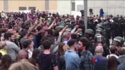 2017-10-01 美國之音視頻新聞: 加泰羅尼亞人參加獨立公投 (粵語)