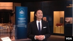 史密松宁博物馆亚太美国文化中心主任、奥巴马总统妹夫吴家儒(美国之音张蓉湘拍摄)