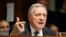來自伊利諾伊州的民主黨參議員德賓（Dick Durbin）在聽證會上講話（資料圖片）