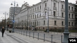 立陶宛首都维尔纽斯的前克格勃大楼，目前是共产党迫害和苏联占领纪念馆。（美国之音白桦拍摄）