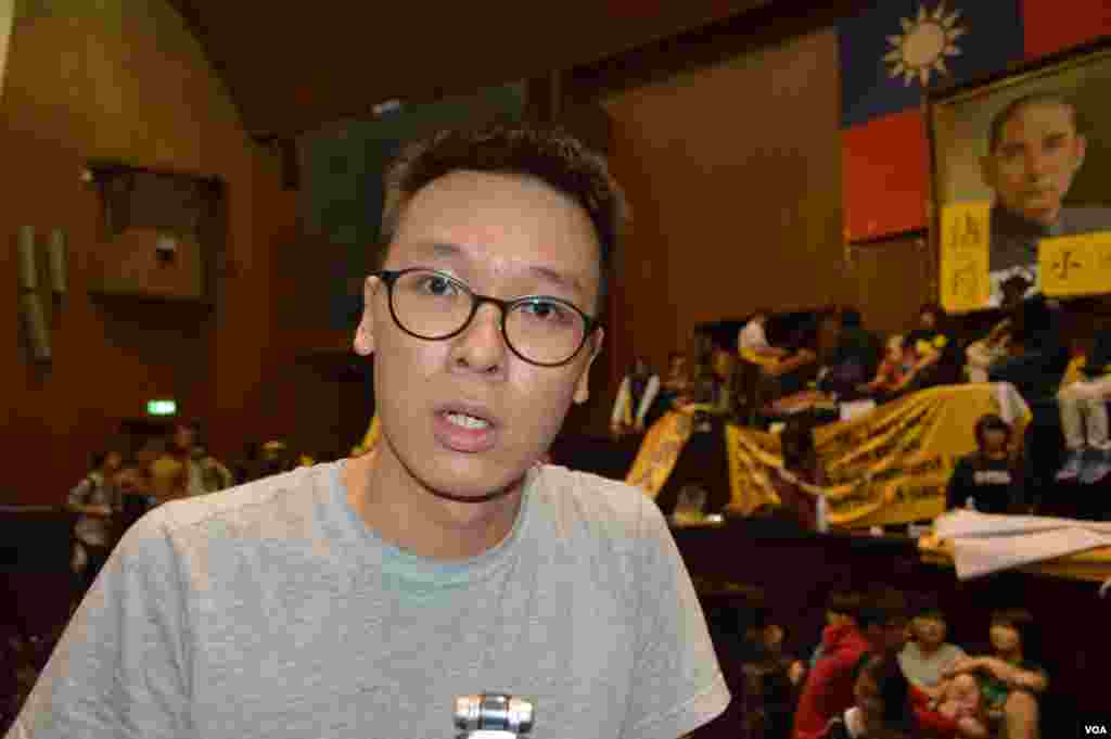 抗議學生組織者台大的林飛帆（美國之音申華拍攝）