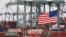 美国加利福尼亚州长滩港口装满中国进口商品的集装箱（2019年5月14日）