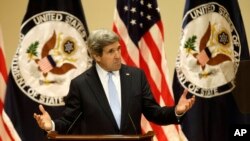 克里国务卿在维吉尼亚大学发表了上任以来第一次重要演讲