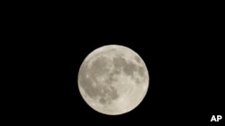 在美国拍摄的月亮