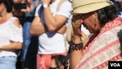 悼念者在法国尼斯(2016年7月17日)