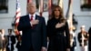 美国总统川普与第一夫人梅拉尼亚· 川普在白宫南草坪为16年前的911恐袭事件死难者举行默哀。（2017年9月11日）
