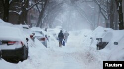 麻薩諸塞州的劍橋遭大雪覆蓋。