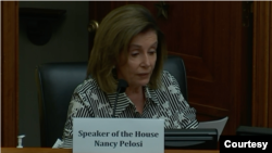 Chủ tịch Hạ viện Hoa Kỳ Nancy Pelosi lên án Luật An ninh Quốc gia mới tại Hong Kong.