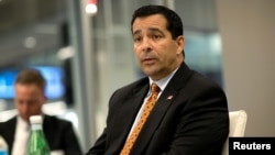 美國國家反間諜與安全中心主任威廉·埃文尼特（資料圖片）