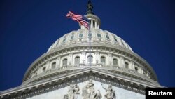 美國國會大樓的圓頂。
