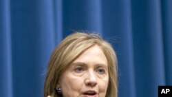 希拉里克林頓支持洪都拉斯重新加入OAS。