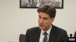 美国国防部首席信息官迪西 (国防部提供）